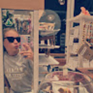 Meet your Posher, Ivy